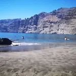 Perfect Getaway In Gigantes, Shared Pool-wifi Daire Acantilado de los Gigantes